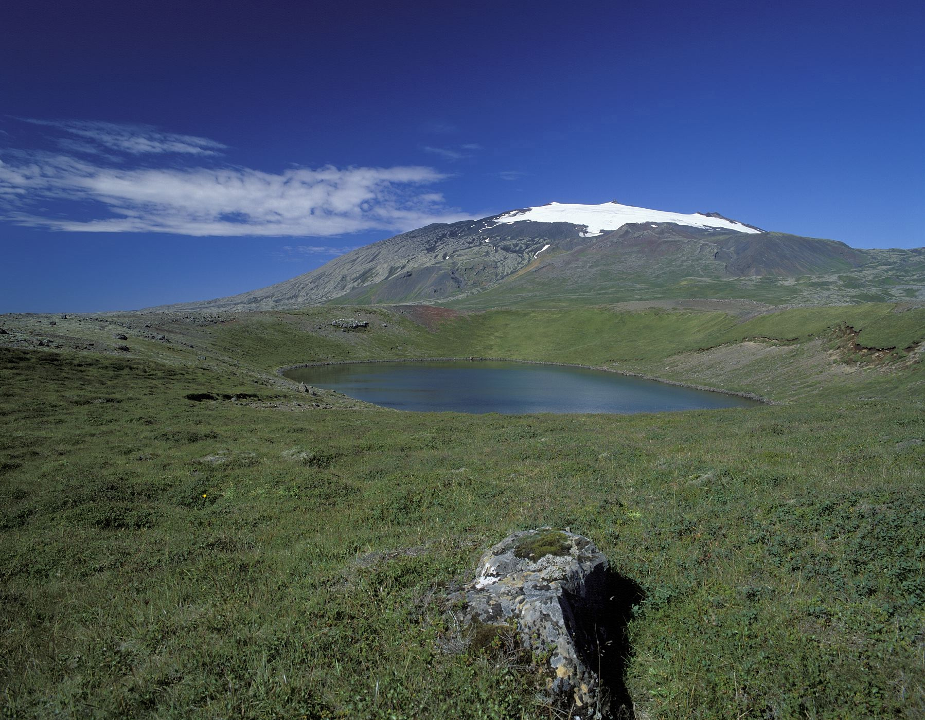 Myndin sýnir Bárðarlaug með Snæfellsjökul í bakgrunni